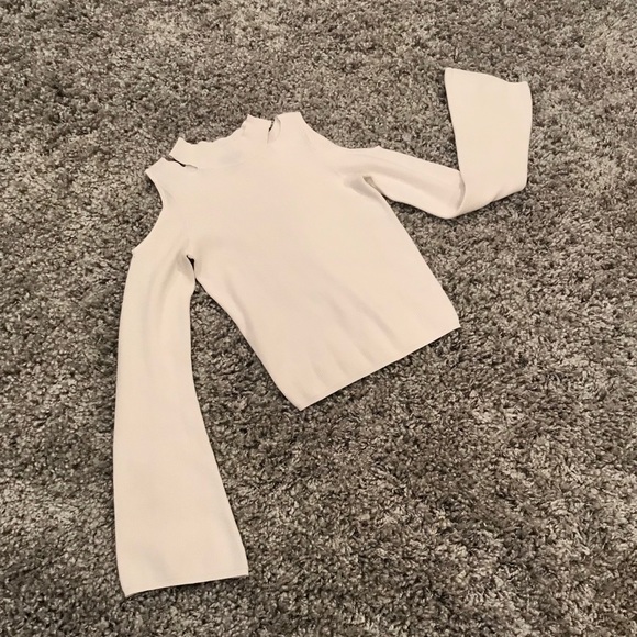 Express Sweater - Belle Sleeve - Picture 2 of 4